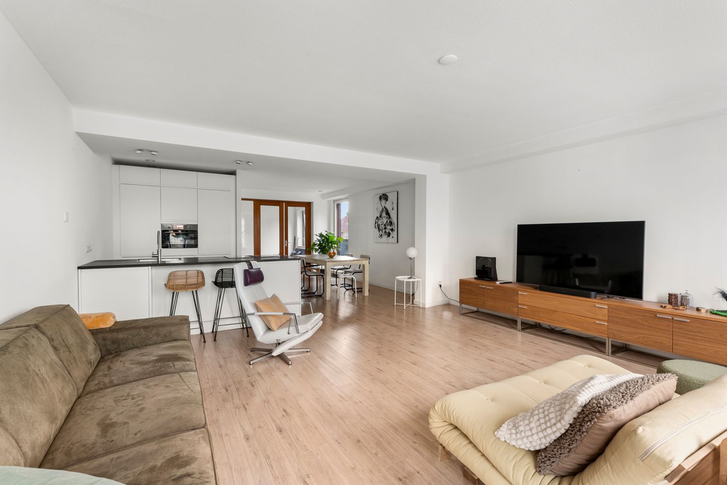 Photo 5 of Albatrospad 8