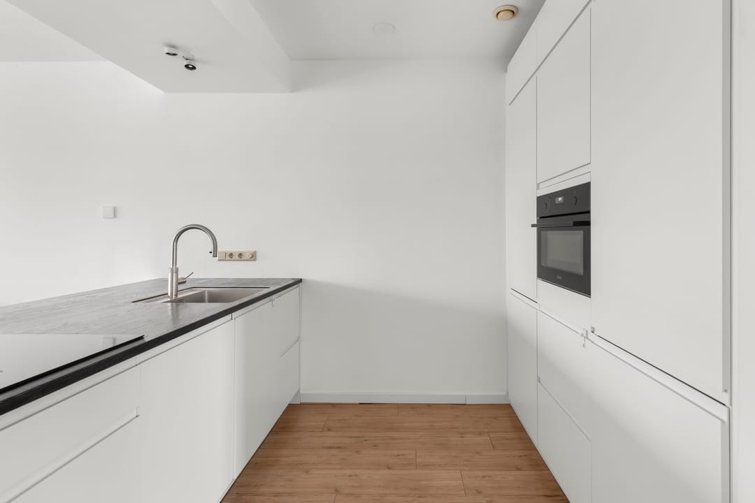 Photo 11 of Albatrospad 8