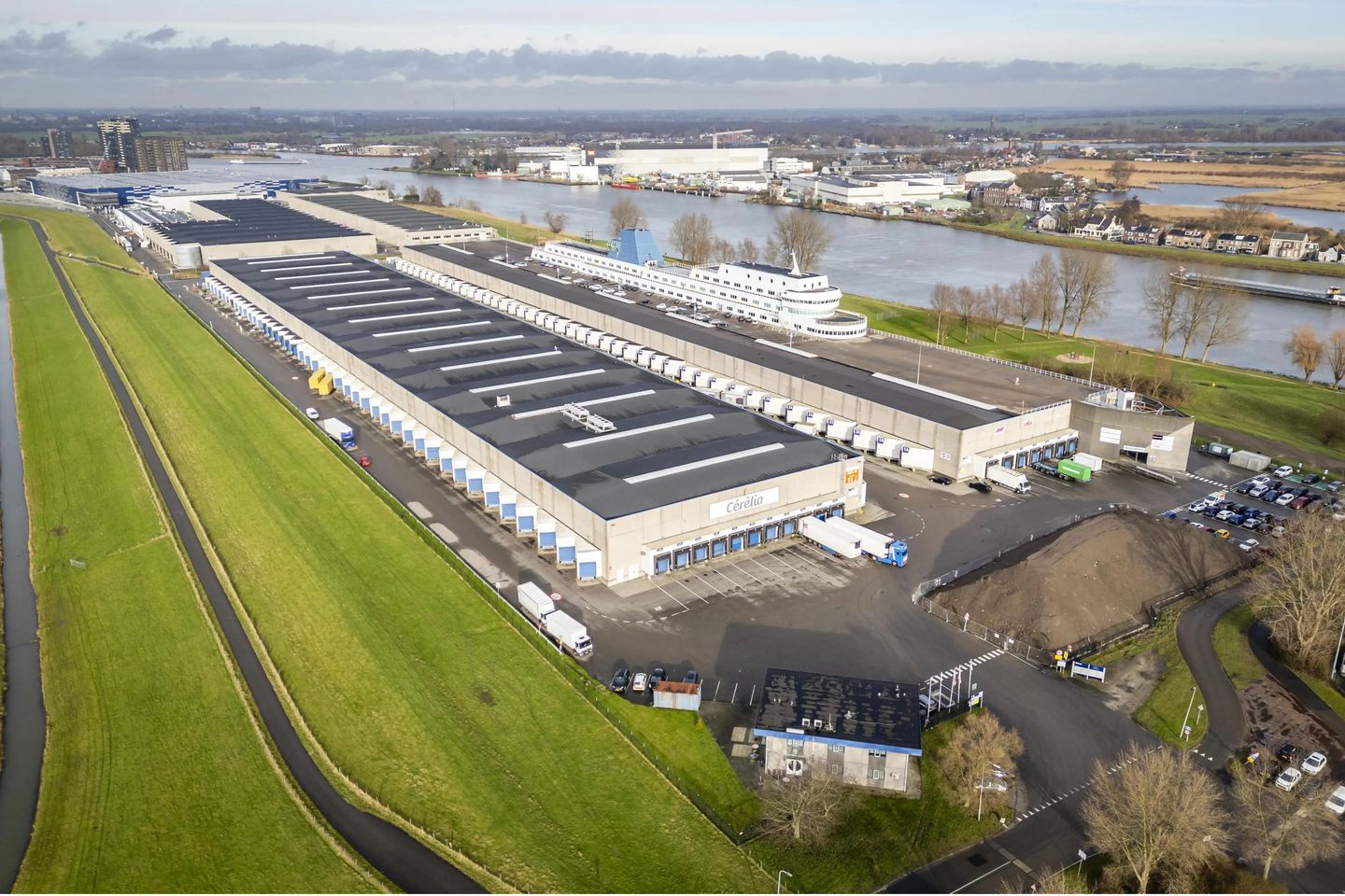 Bekijk foto 3 van Ridderhaven 1