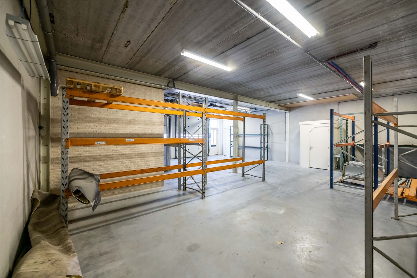 Bekijk foto 4 van Distributiestraat 51-k