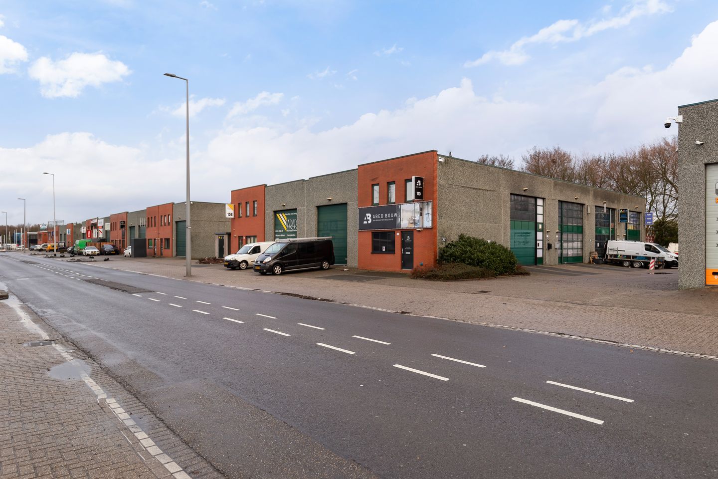 View photo 2 of Mandenmakerstraat 112-A