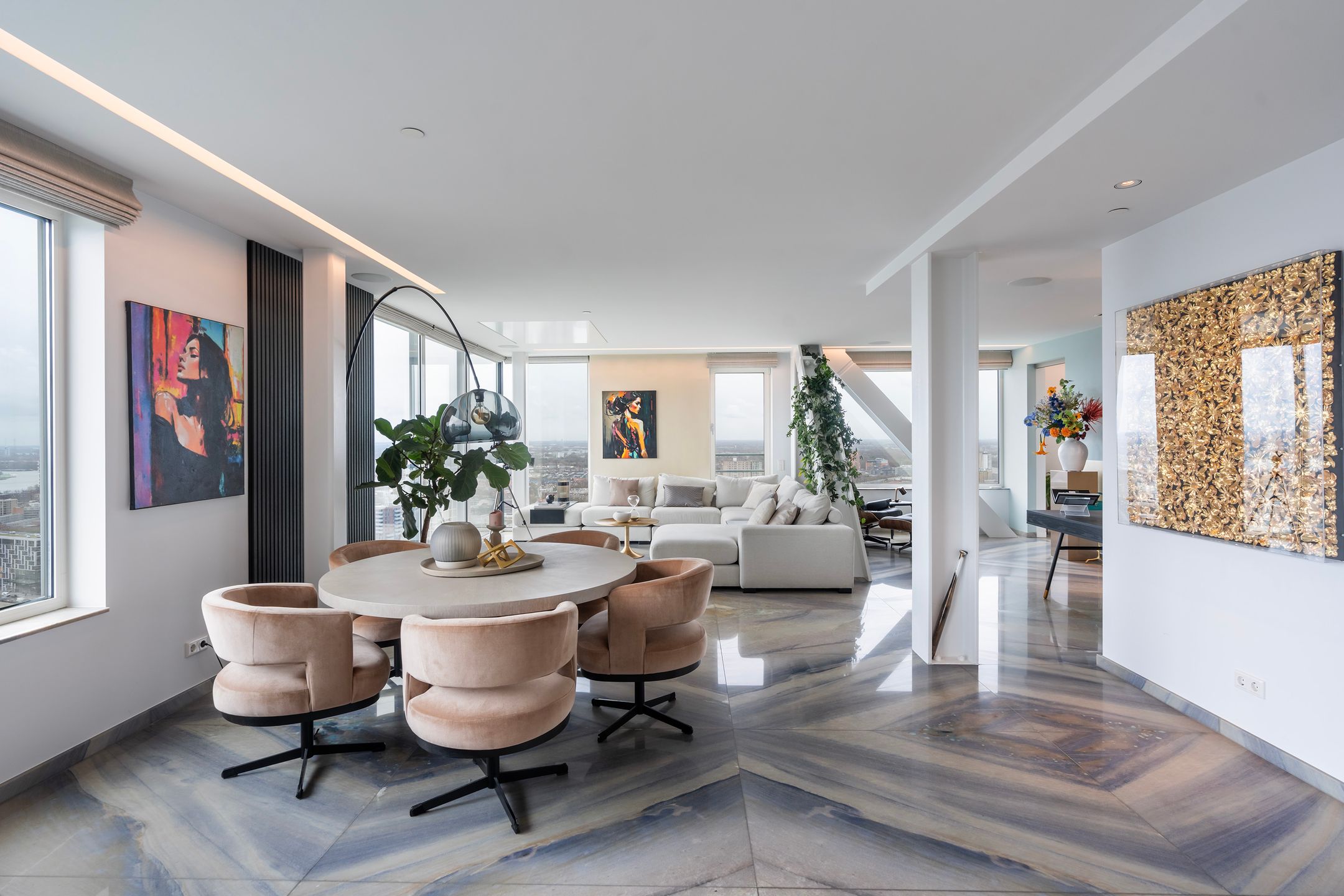 Foto 9 van Landverhuizersplein 135