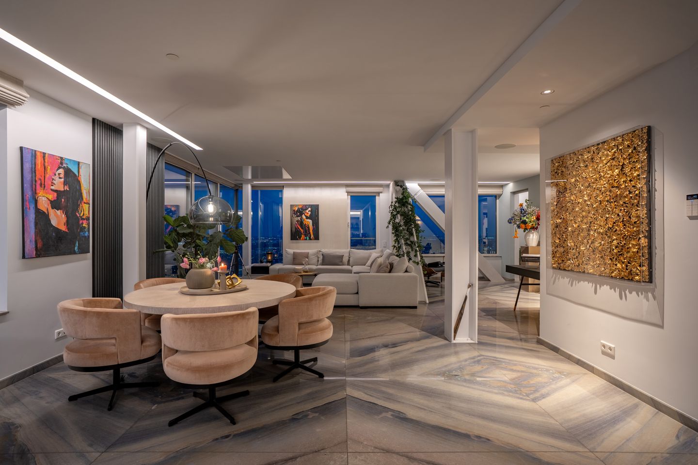 Foto 10 van Landverhuizersplein 135