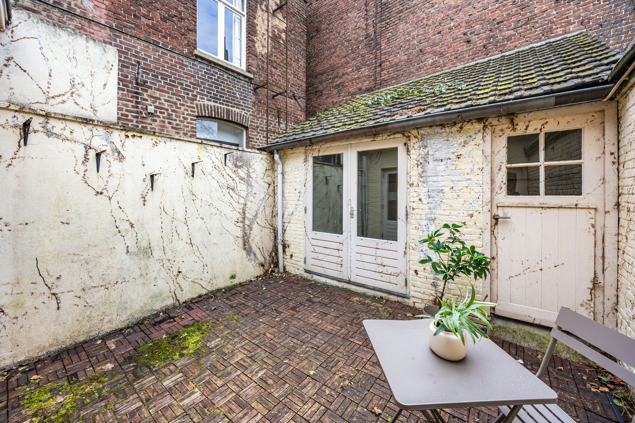Charming city house with garden in the historic centre of Roermond — 33