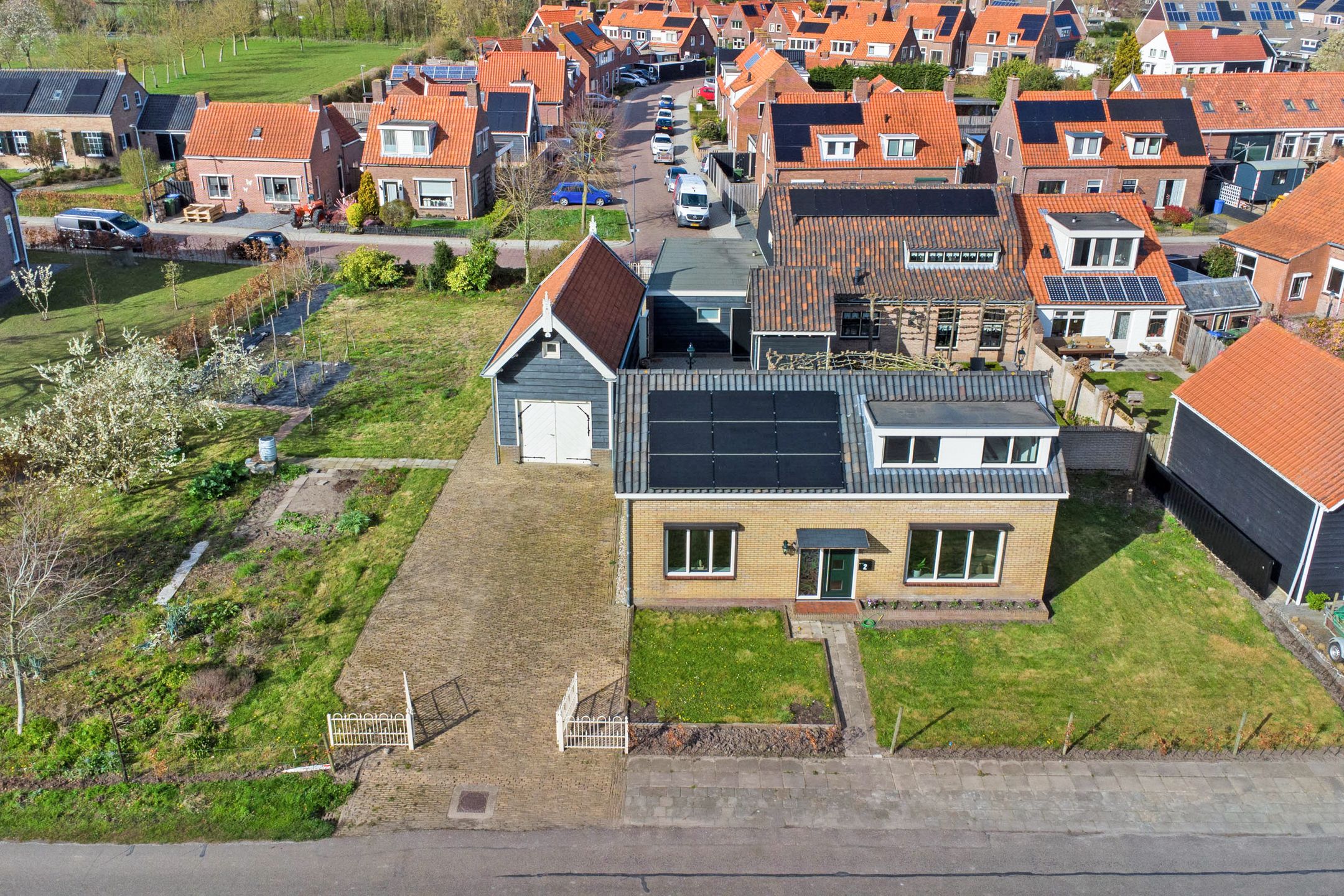 Photo 42 of Zuiddeeweg 2