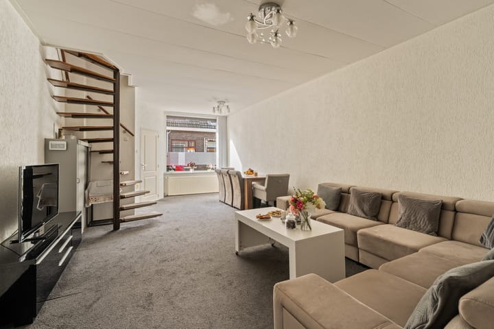 Photo 2 of Buffelstraat 153