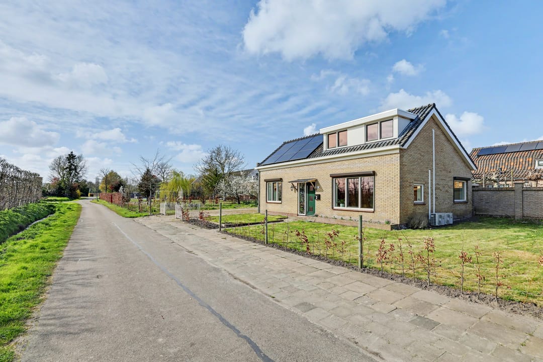 Photo 2 of Zuiddeeweg 2