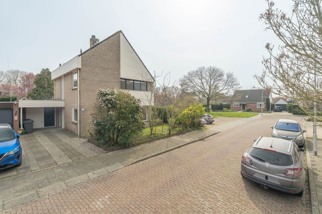 Photo 2 of Braillestraat 7