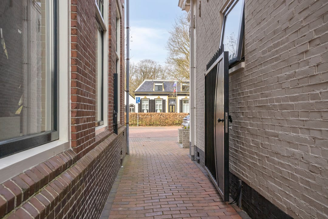 Photo 38 of Hoofdstraat 95