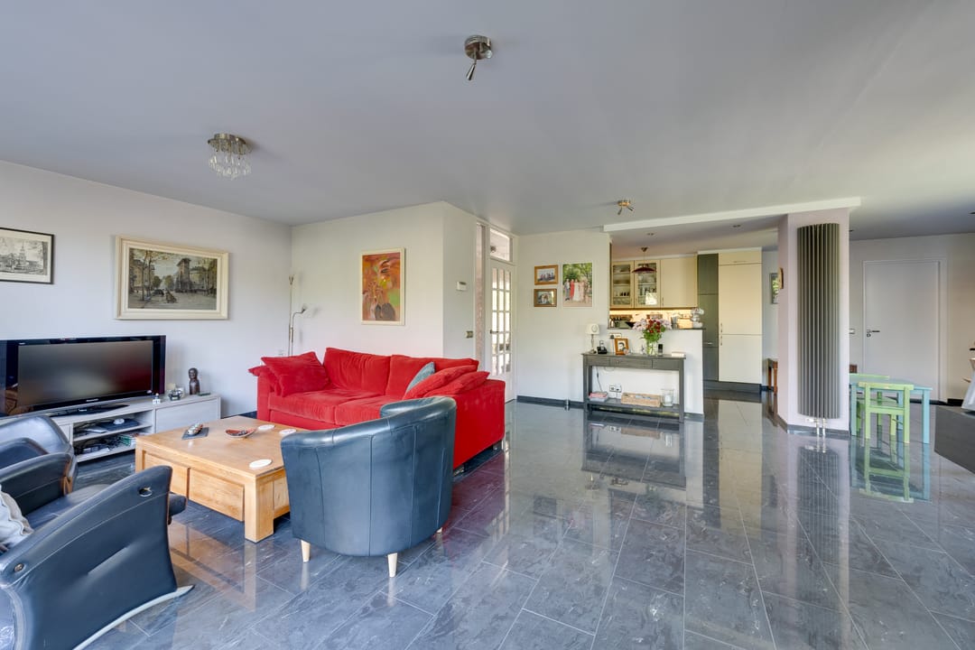 Spacious Corner Family Home in Green Zaandam Neighborhood — 15