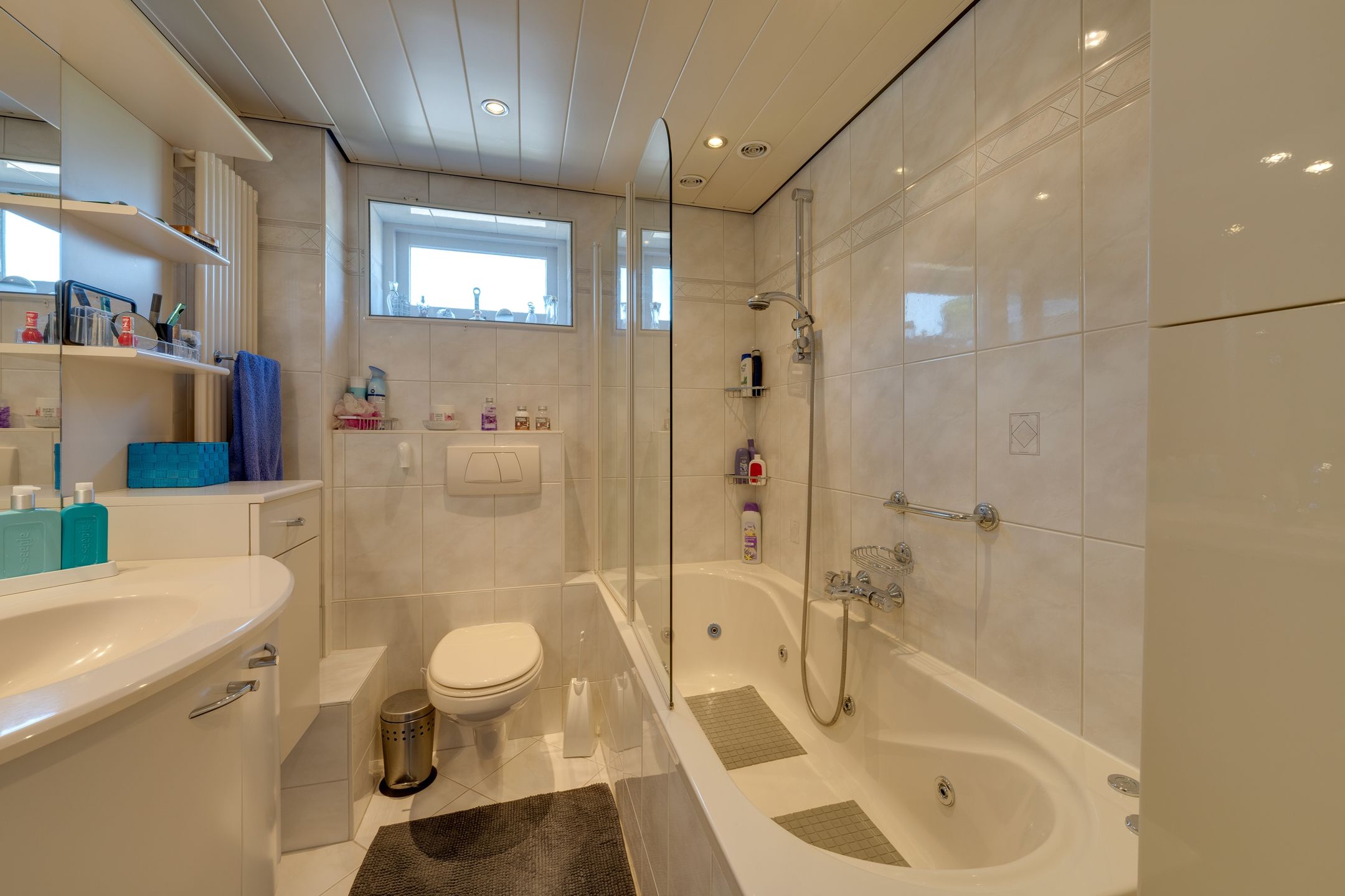 Spacious Corner Family Home in Green Zaandam Neighborhood — 47