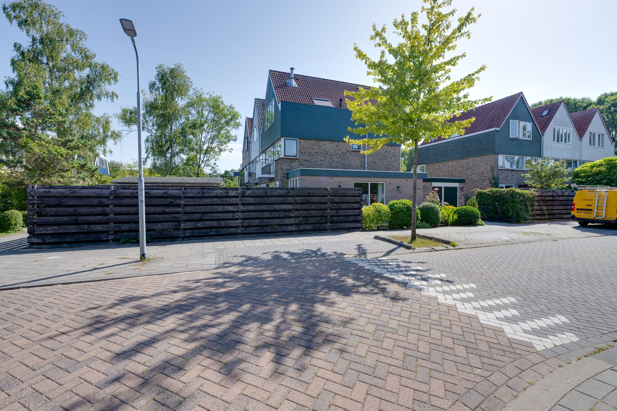 Spacious Corner Family Home in Green Zaandam Neighborhood — 59
