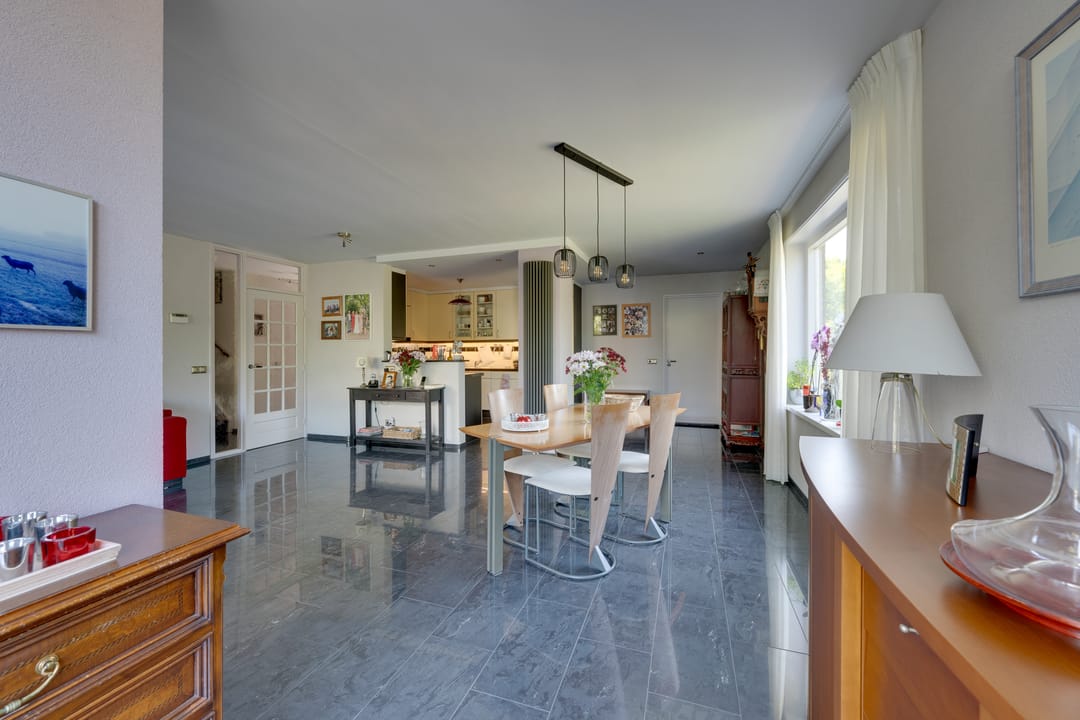 Spacious Corner Family Home in Green Zaandam Neighborhood — 22