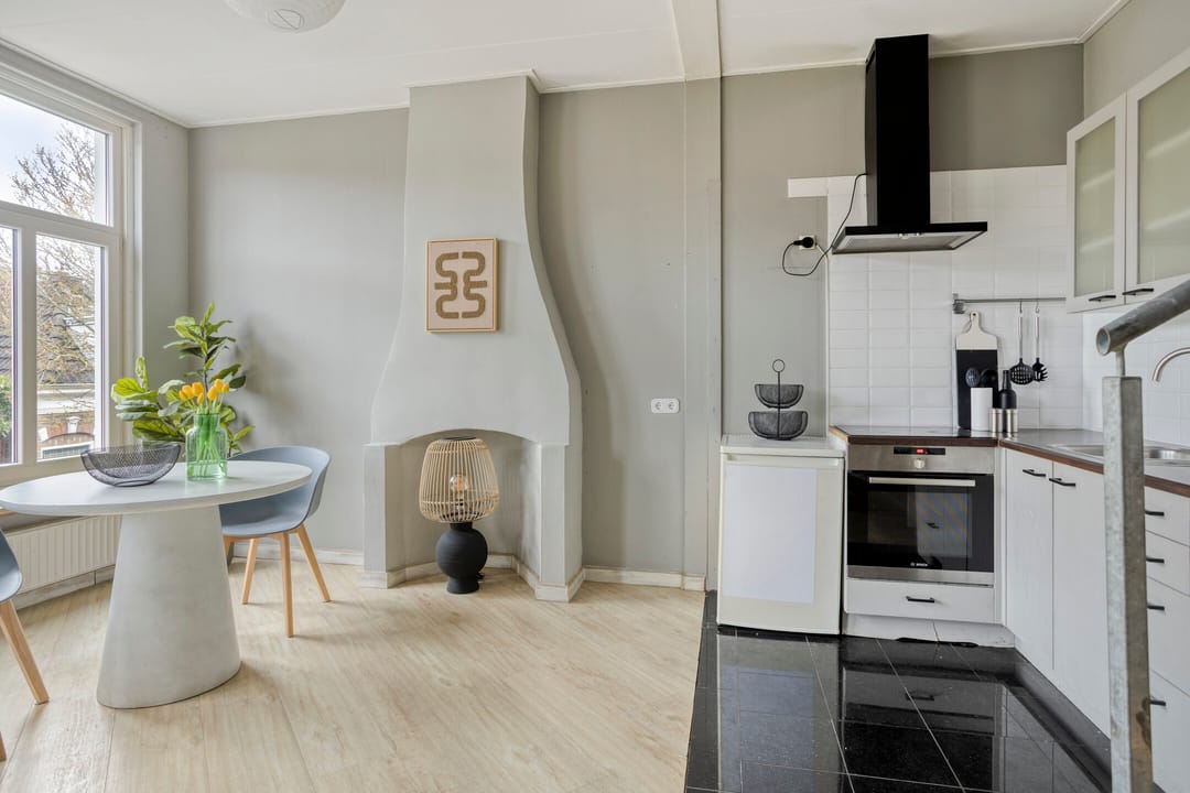 Photo 7 of Leeuwarderstraat 40-A