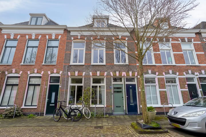 Photo 3 of Leeuwarderstraat 40-A