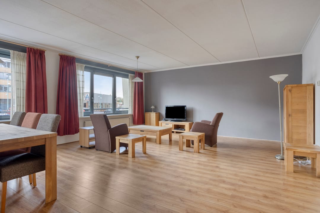 Foto 23 van van Oldenbarneveltplein 8