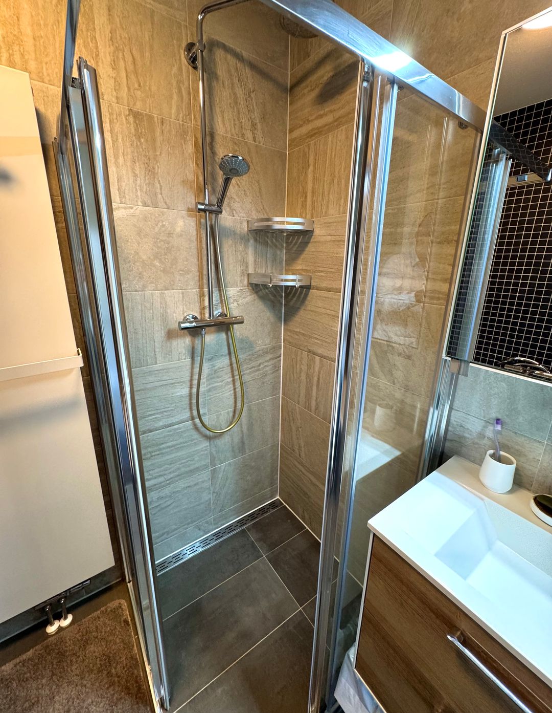 Foto 26 van Johan Huijsenstraat 40