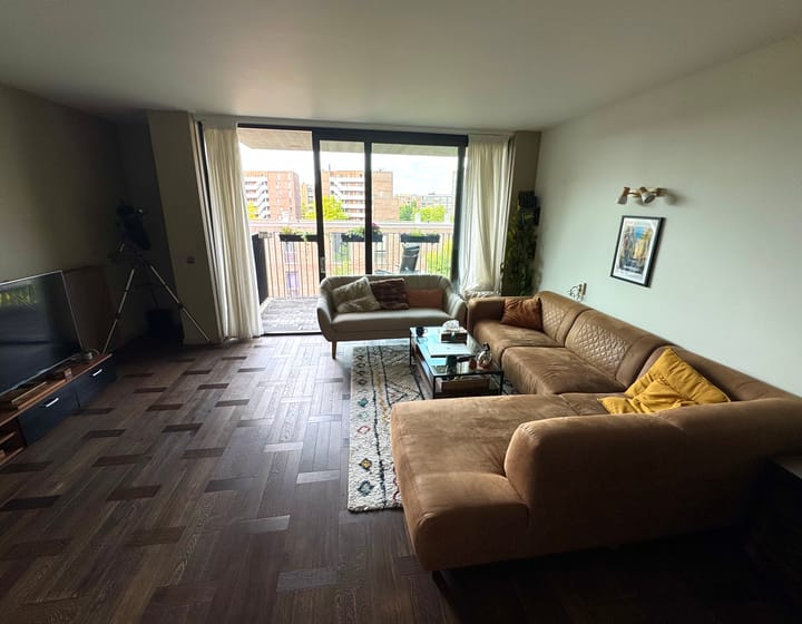 Foto 3 van Johan Huijsenstraat 40