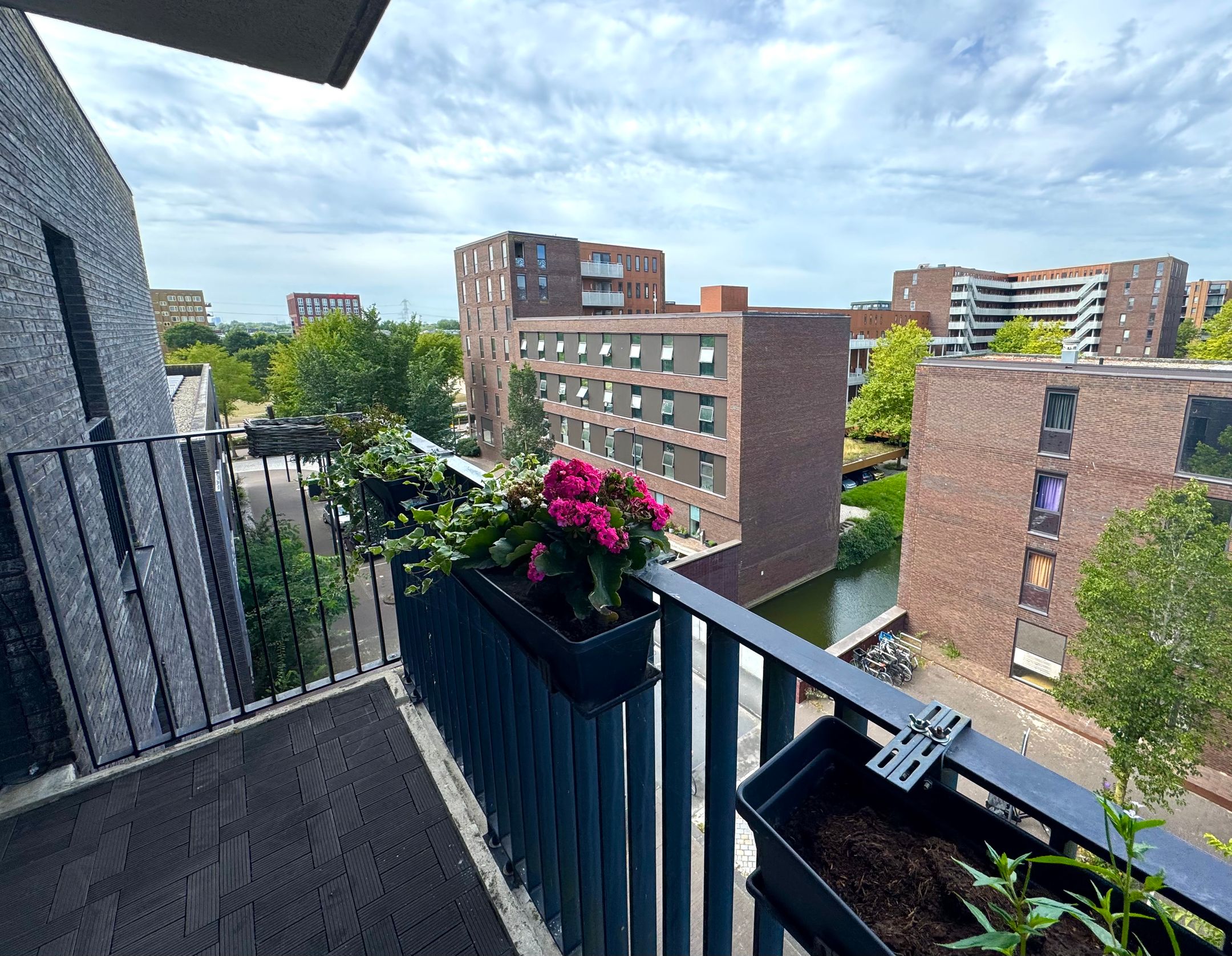 Foto 12 van Johan Huijsenstraat 40