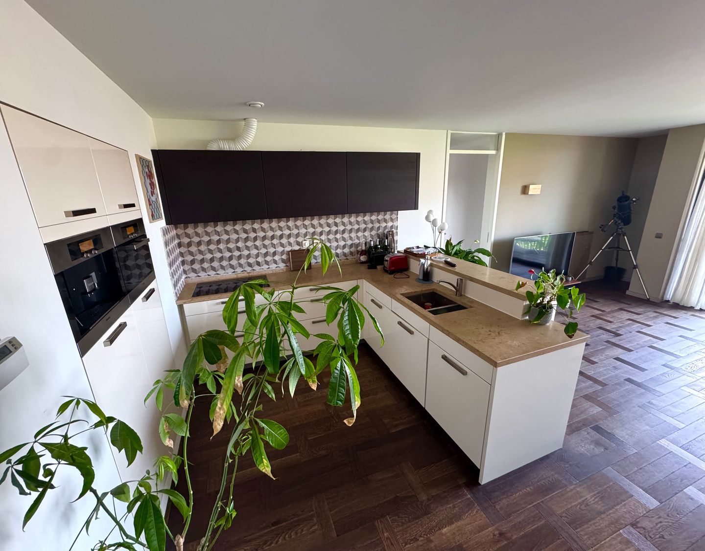 Foto 14 van Johan Huijsenstraat 40