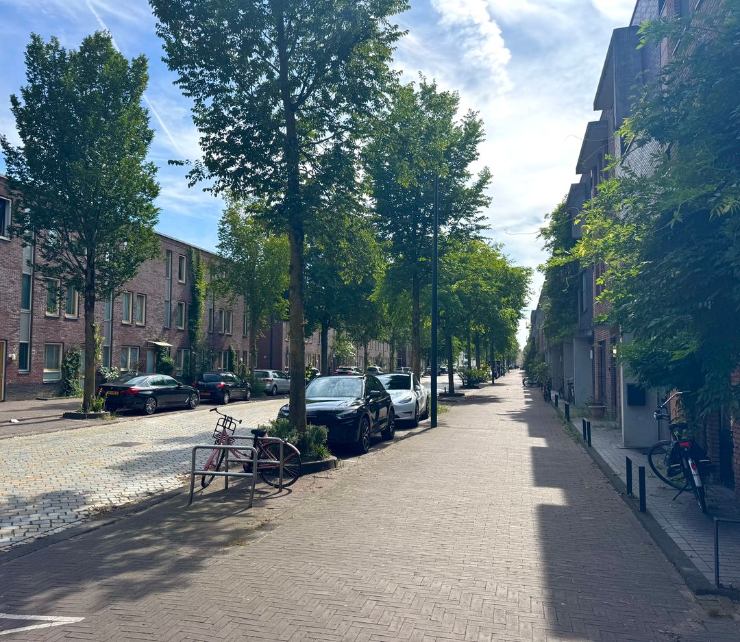 Foto 37 van Johan Huijsenstraat 40