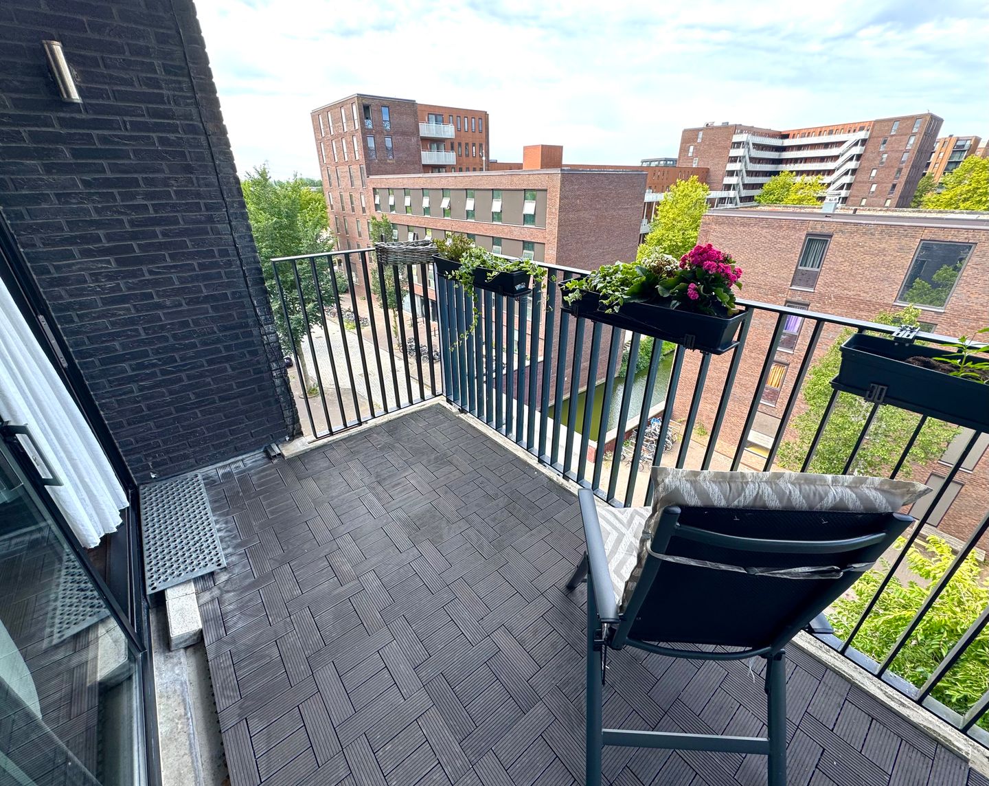 Foto 10 van Johan Huijsenstraat 40