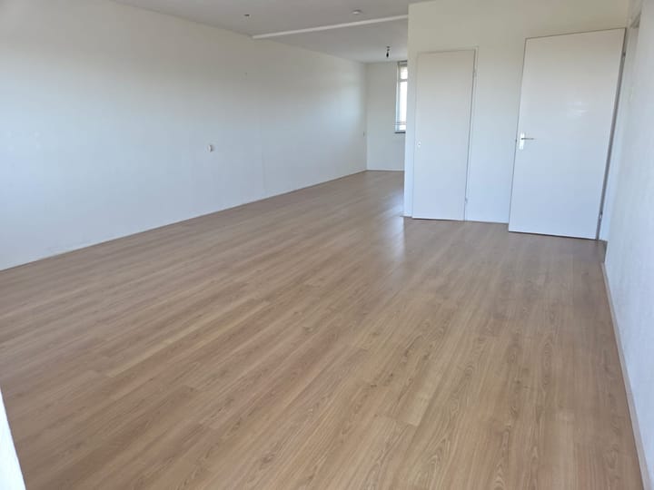 Photo 2 of Nederlandplein 83