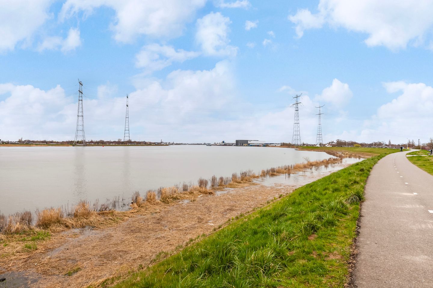 Foto 40 van Middelweg 171