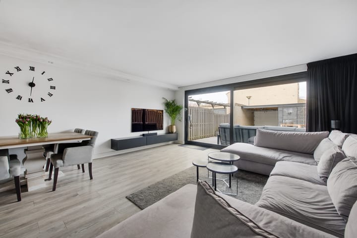 Photo 4 of Roosduinen 21