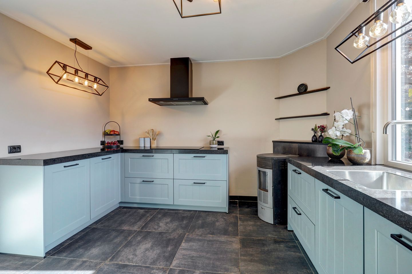 Photo 4 of Heinsbergerweg 58