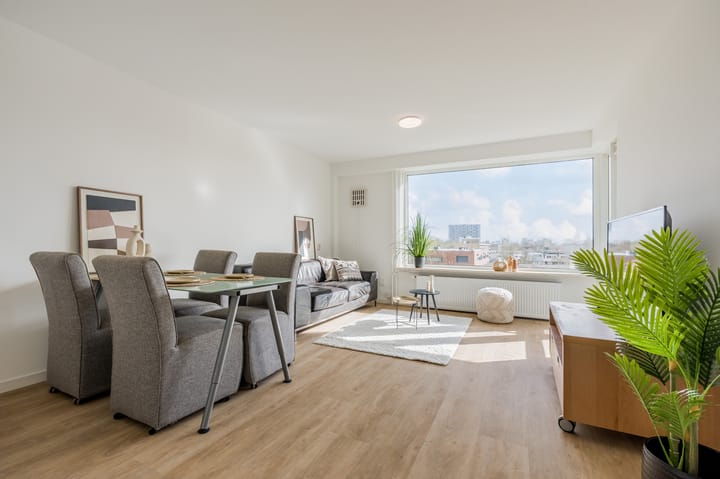 Photo 2 of Bos en Vaartlaan 68