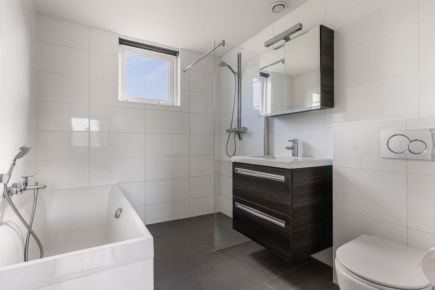 Photo 19 of Mr. P.J. Oudsingel 101