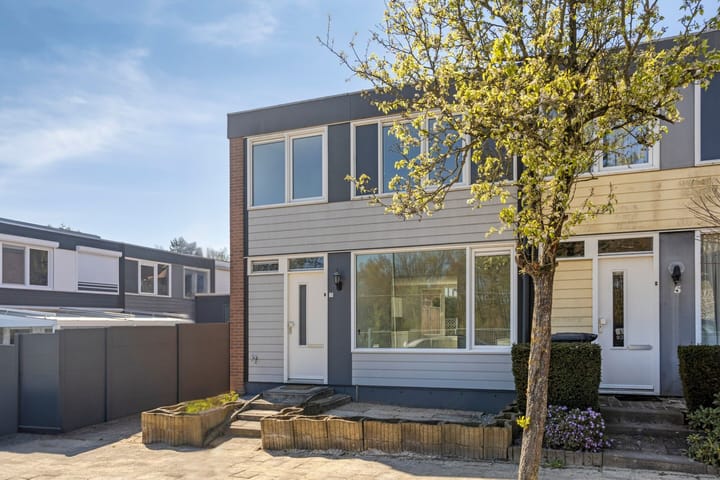 Foto 2 van Spoorstraat 3