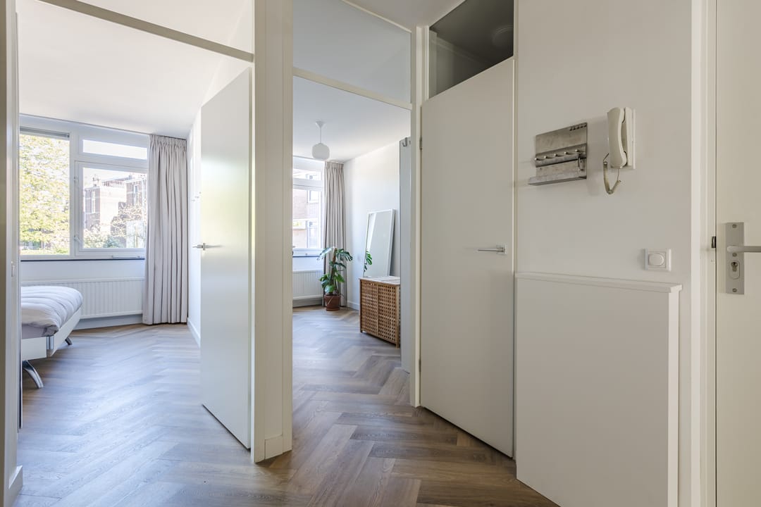 Photo 16 of Prins Hendrikstraat 65