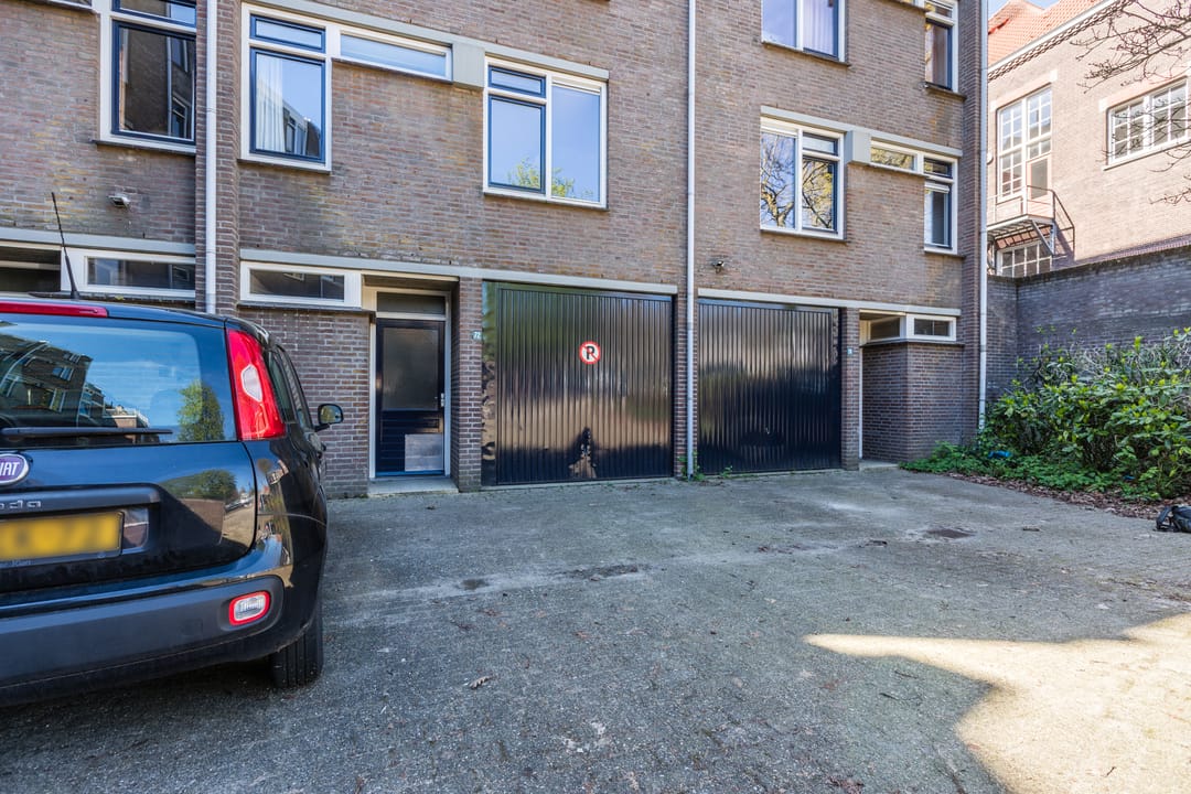 Photo 28 of Prins Hendrikstraat 65