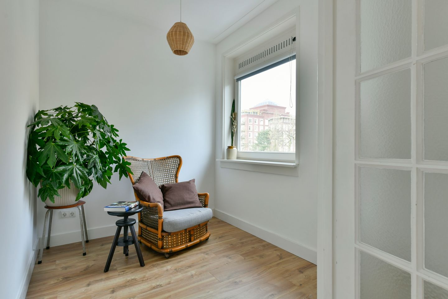 Photo 10 of Haarlemmerweg 573-2