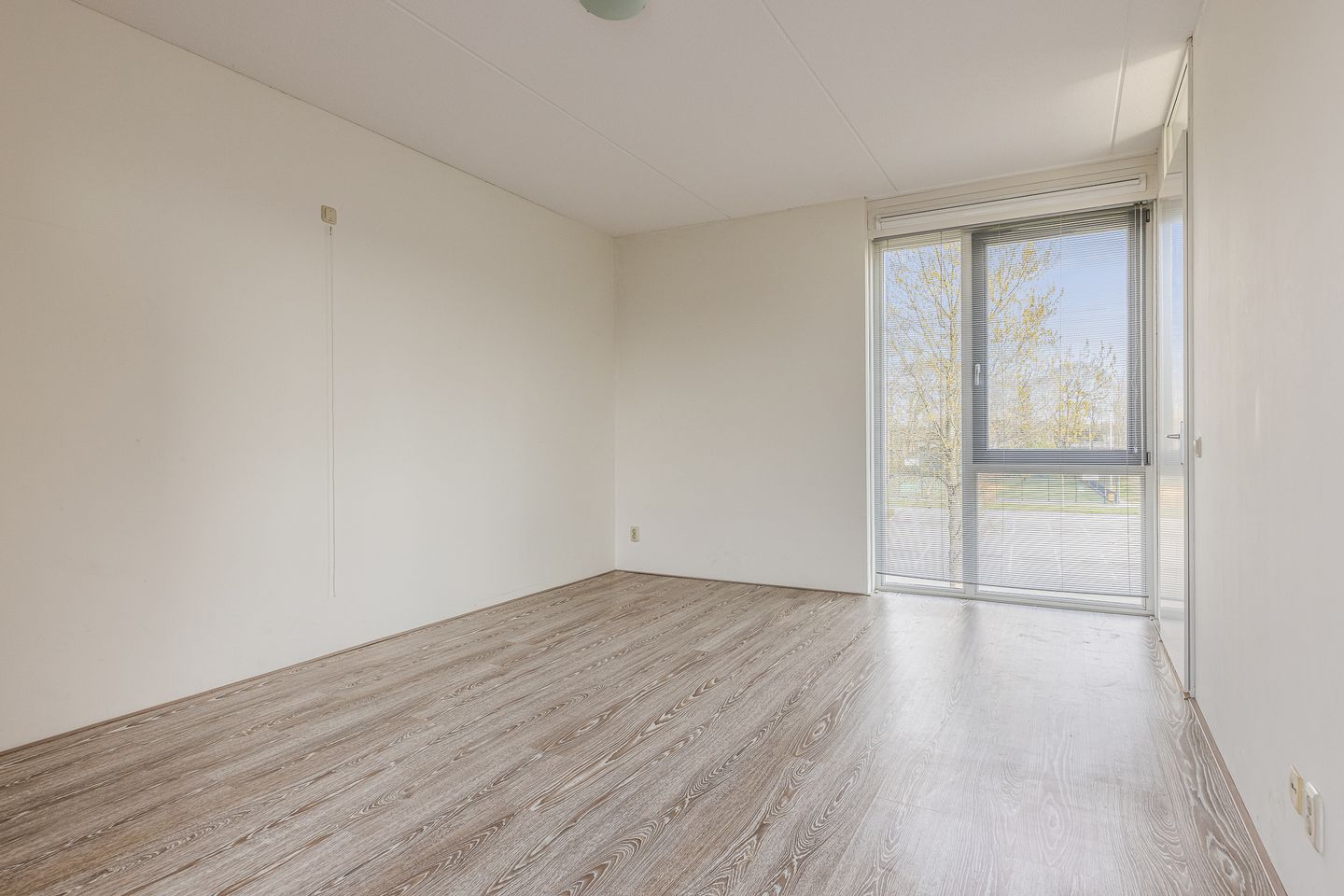 Spacious semi-detached family home with rooftop terrace in green Arnhem neighborhood — 34