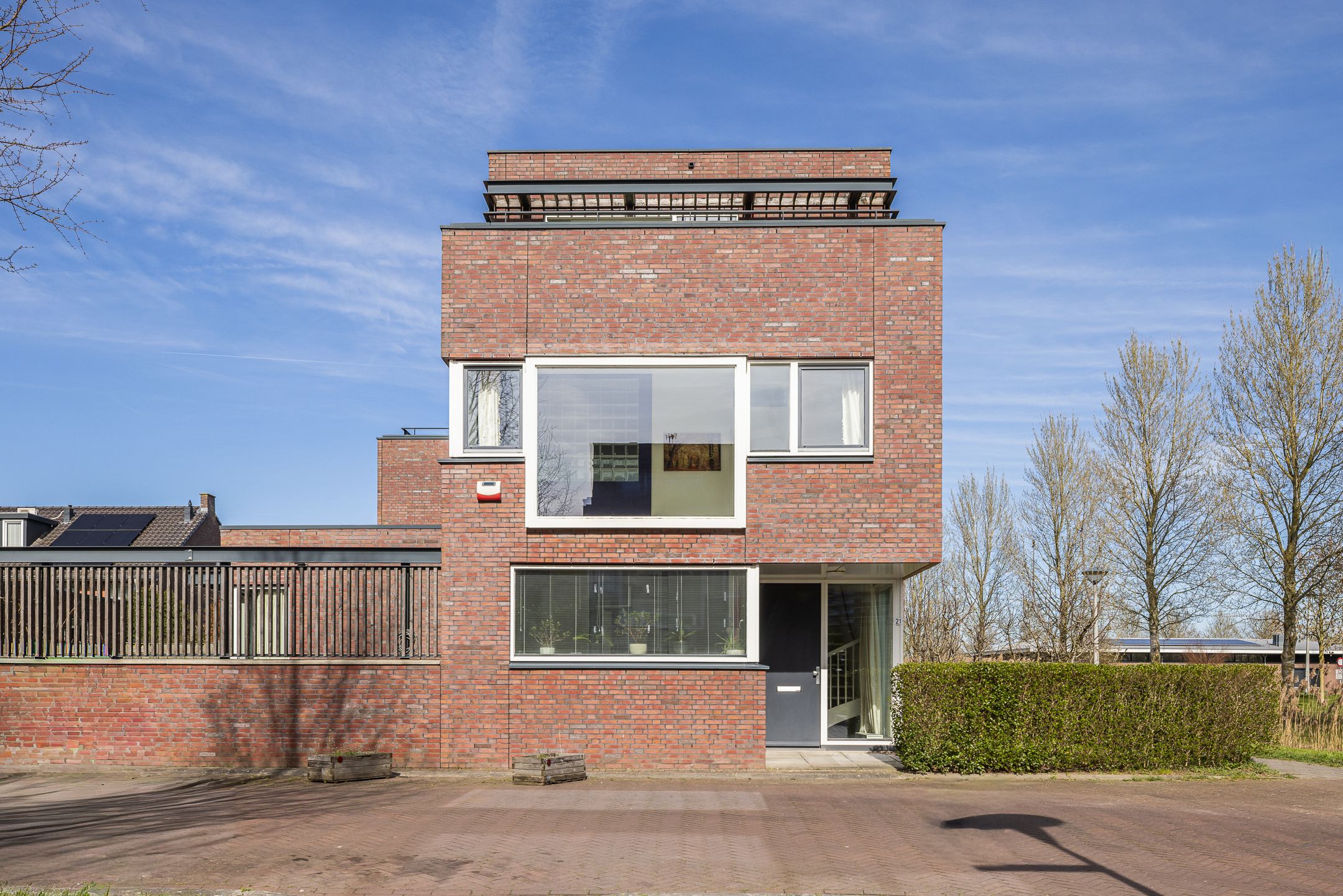 Spacious semi-detached family home with rooftop terrace in green Arnhem neighborhood — 39
