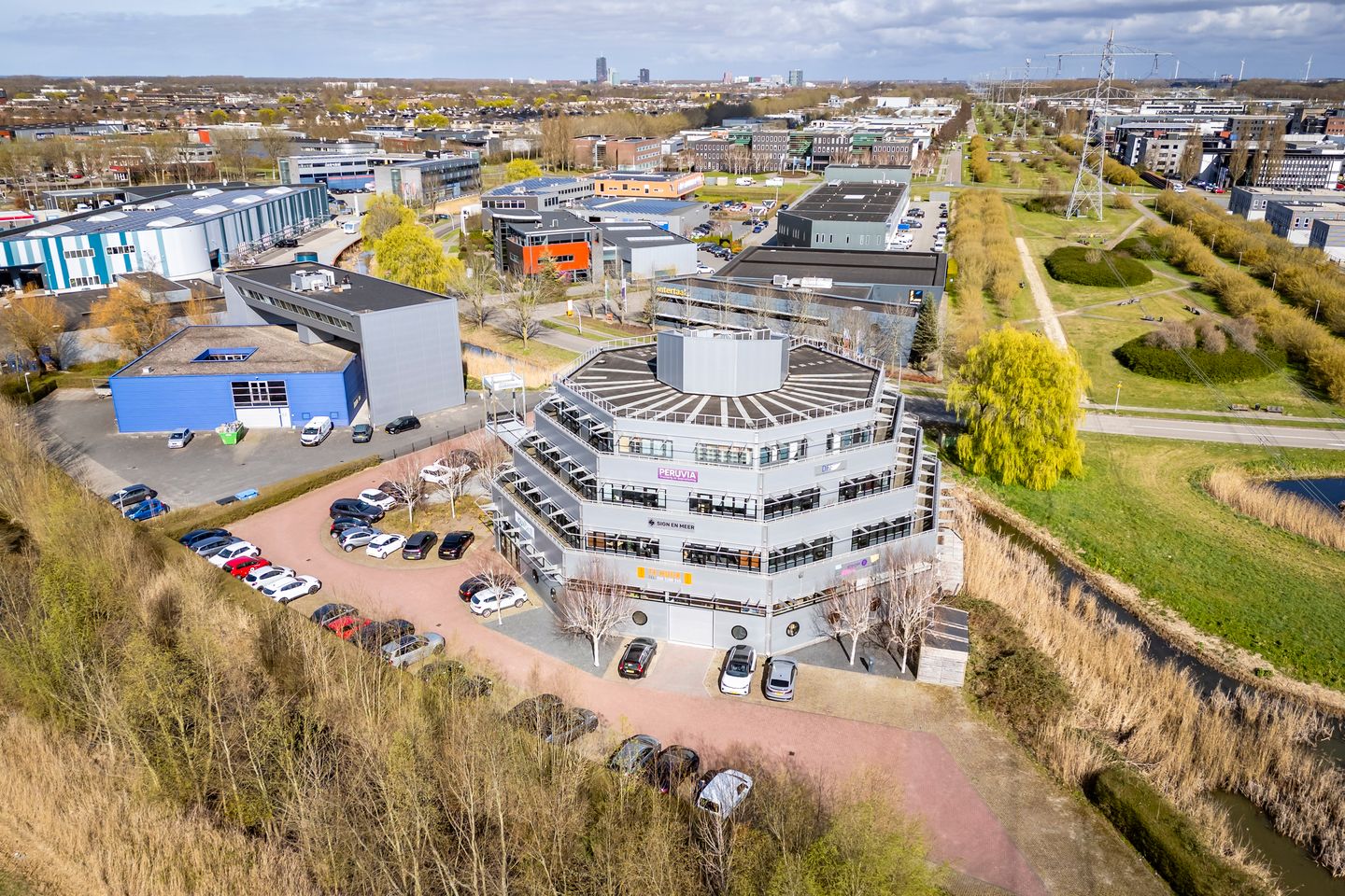 Bekijk foto 4 van Transistorstraat 91