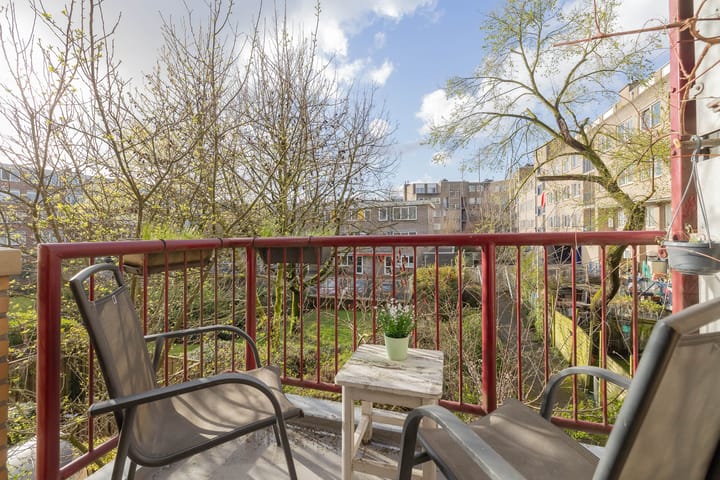 Photo 4 of Haarlemmerweg 83-B