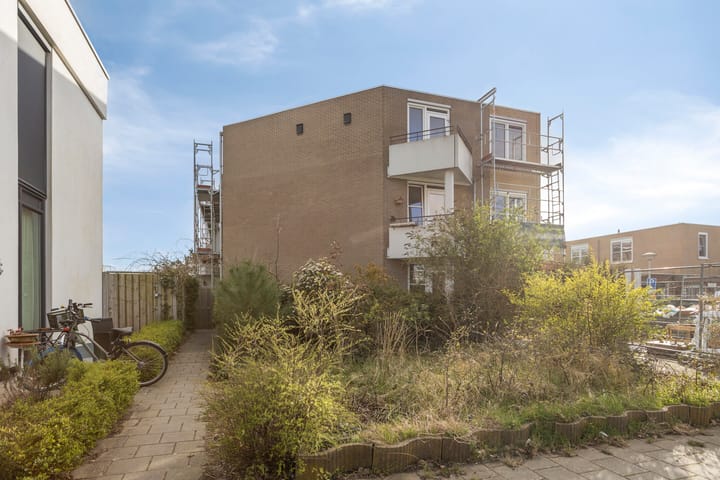 Photo 2 of Nageljongenstraat 1