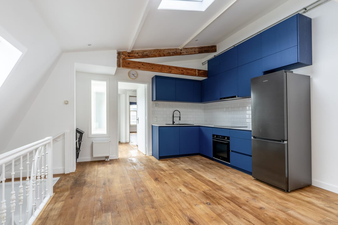 Stylish and Bright Apartment with Iconic Church View in Historic Haarlem Center — 17