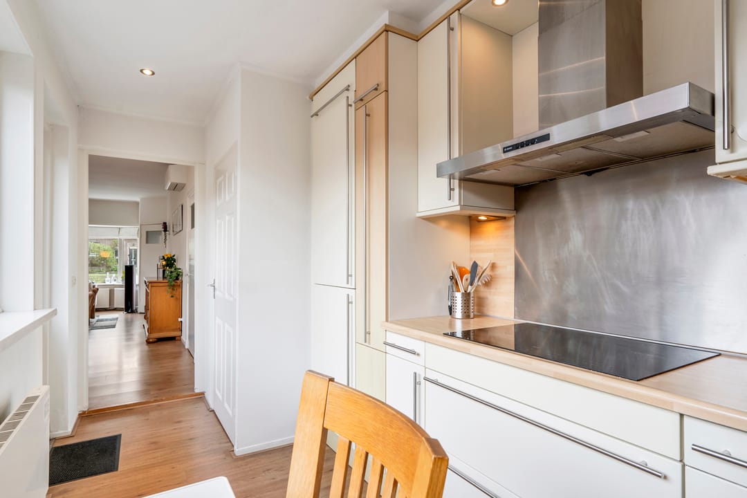 Terraced Home with Sunny Garden and Three Spacious Bedrooms — 13