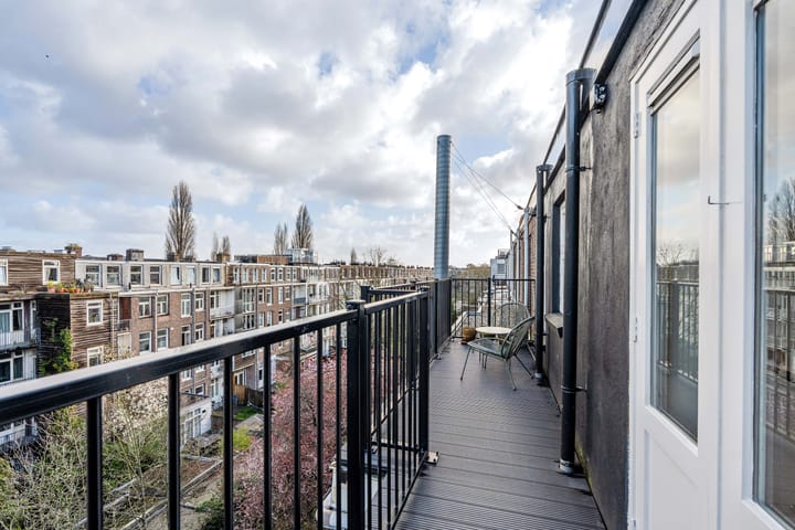 Photo 3 of Overtoom 550-4