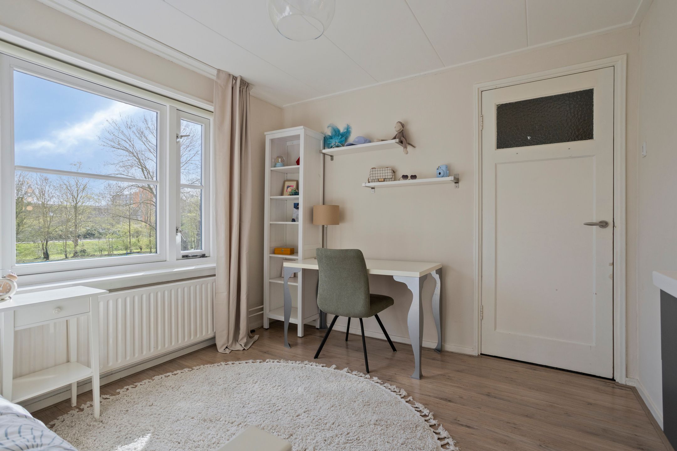 Spacious family home with free view near Zutphen city center — 24