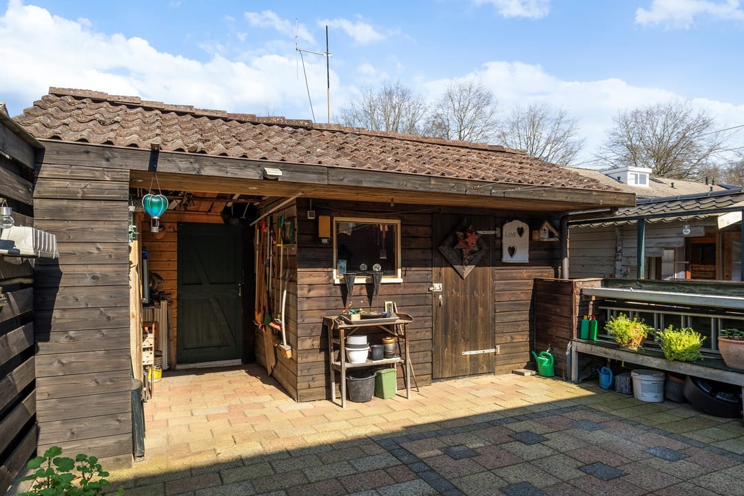 Comfortable terraced house with sunroom near shopping center in Klazienaveen-Zuid — 31