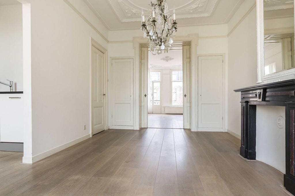 Foto 13 van Cornelis Schuytstraat 10-2