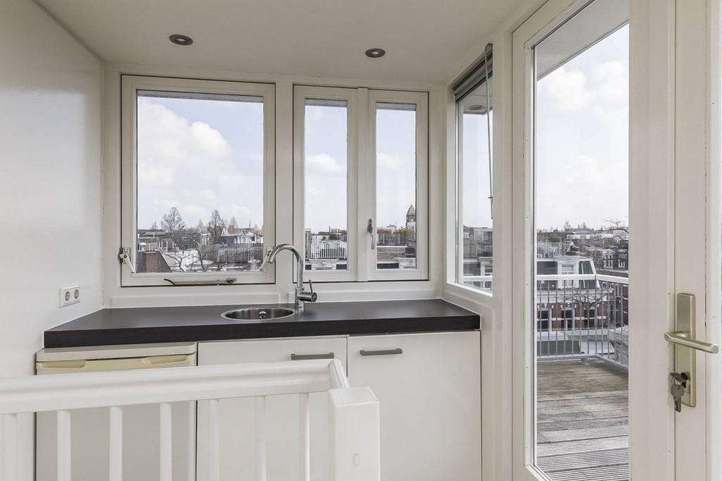 Foto 39 van Cornelis Schuytstraat 10-2