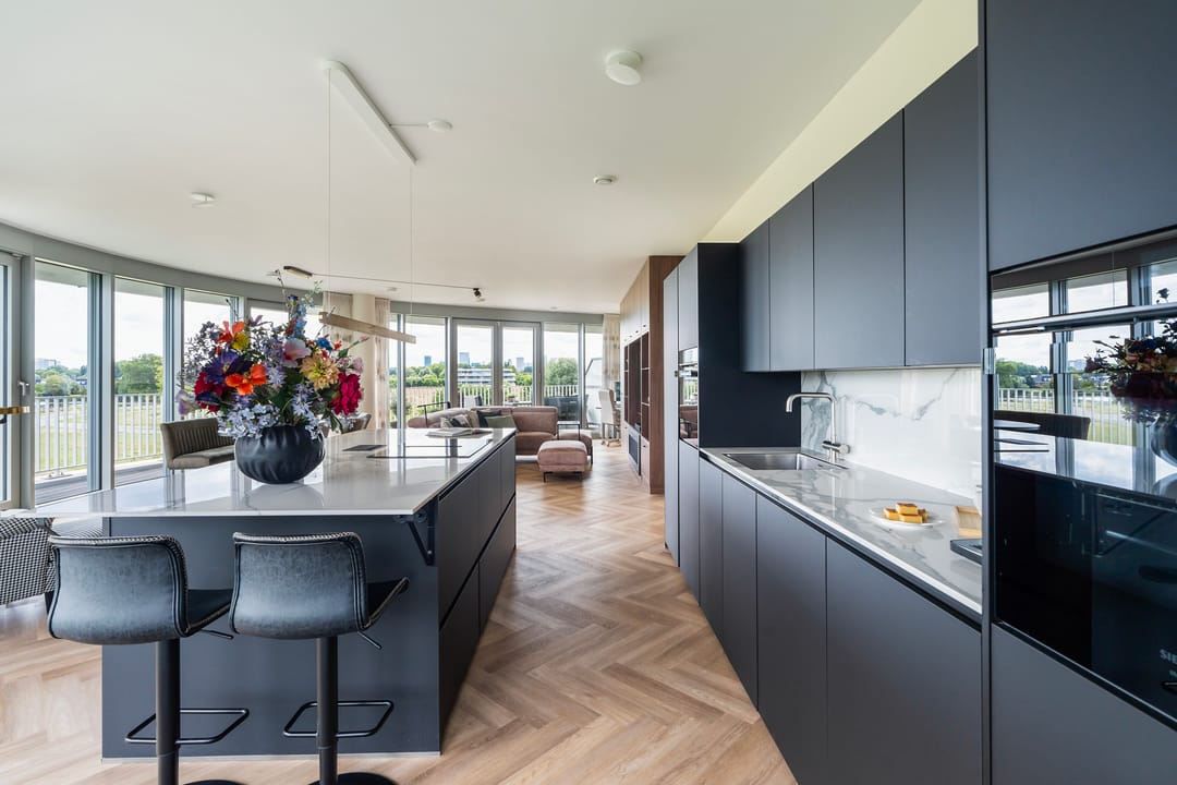 Foto 11 van Van der Duijn van Maasdamweg 716