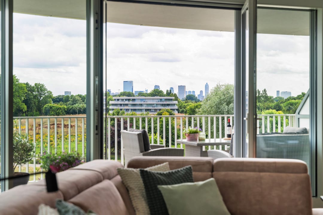 Foto 8 van Van der Duijn van Maasdamweg 716